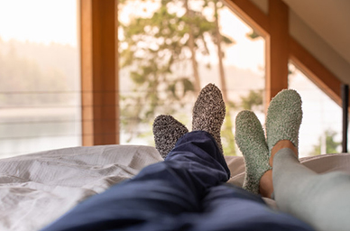 Stay Warm and Cozy All Winter Long with kangzhimei’s Foot Warmer Patches!
