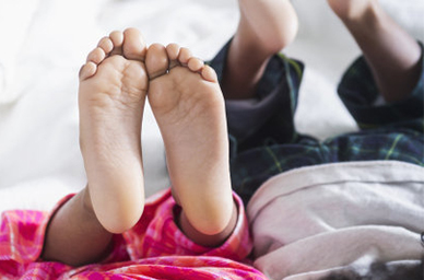 The Key to Toasty Toes? Innovative Foot Warmer Patches